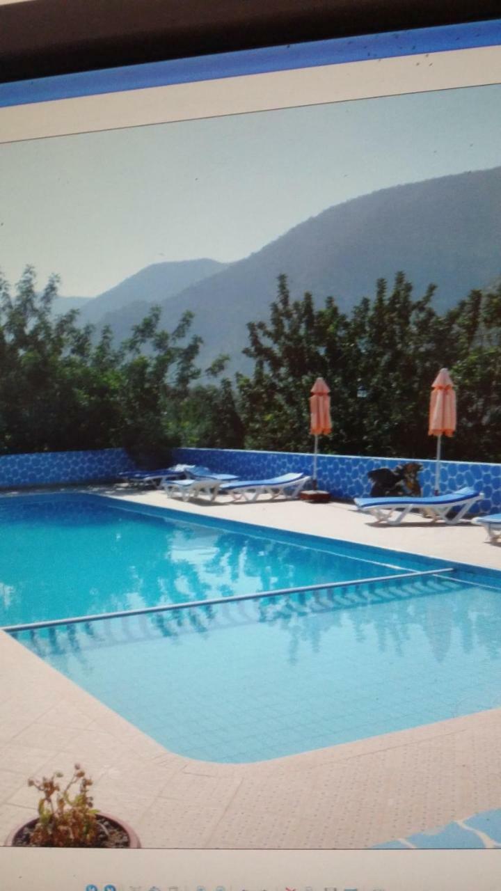 Auberge Bab Imouzer Tagherat Anekrim Buitenkant foto